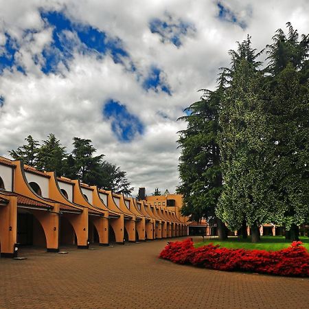 Hotel Pineta Busto Arsizio Luaran gambar