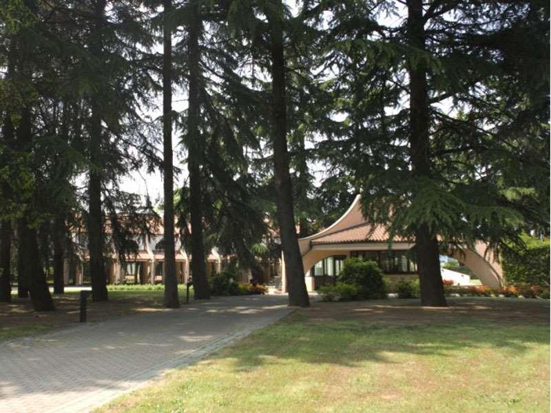 Hotel Pineta Busto Arsizio Luaran gambar