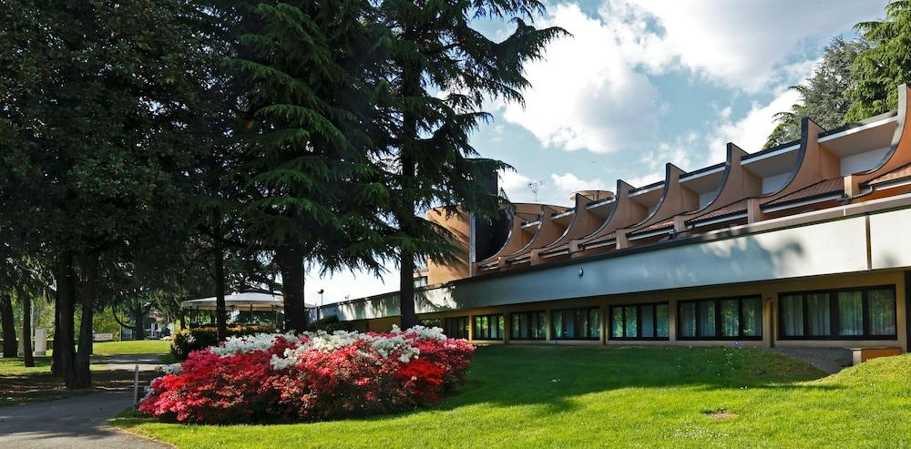Hotel Pineta Busto Arsizio Luaran gambar